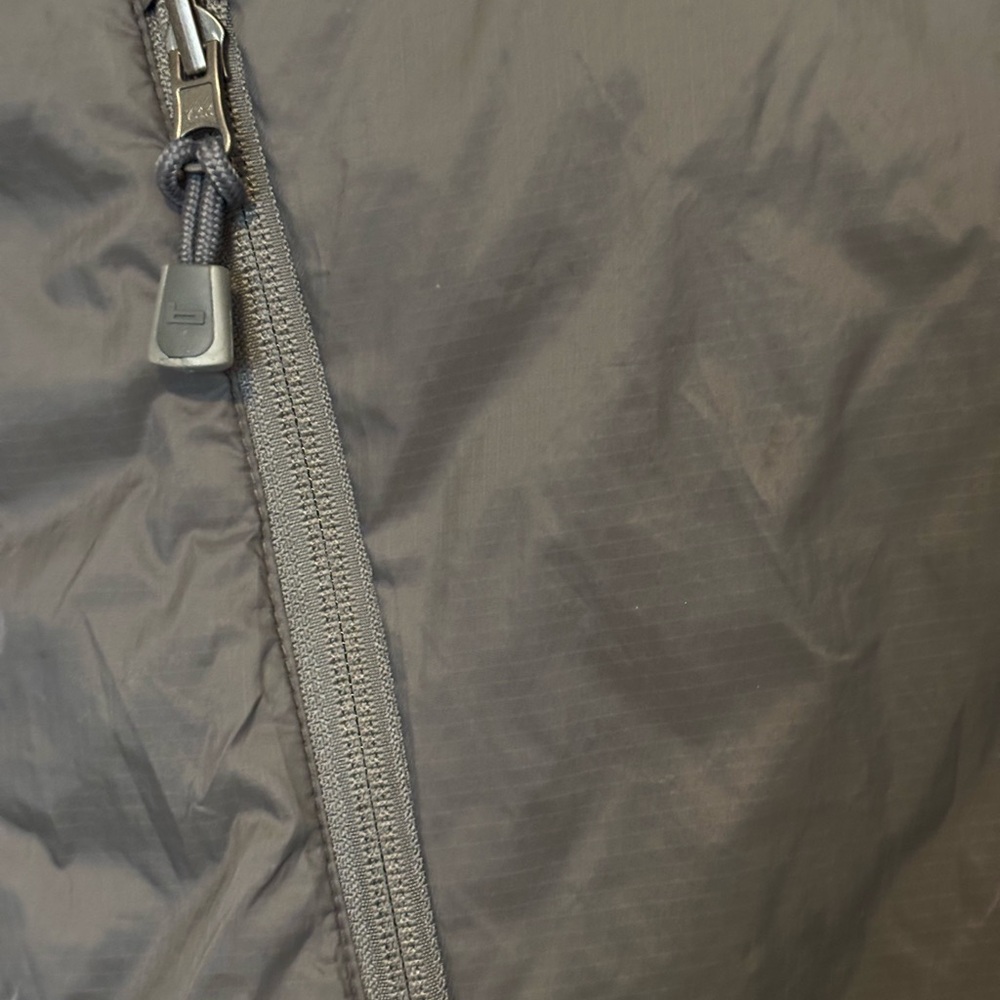 Banded Men's Gray Tactical Puffer vest. Size L - Picture 3 of 8